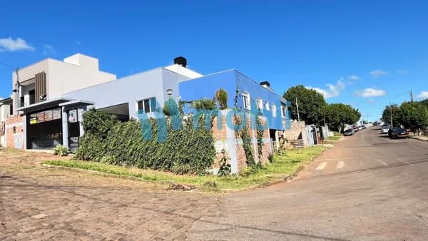 Casa em Carazinho - Laranjal