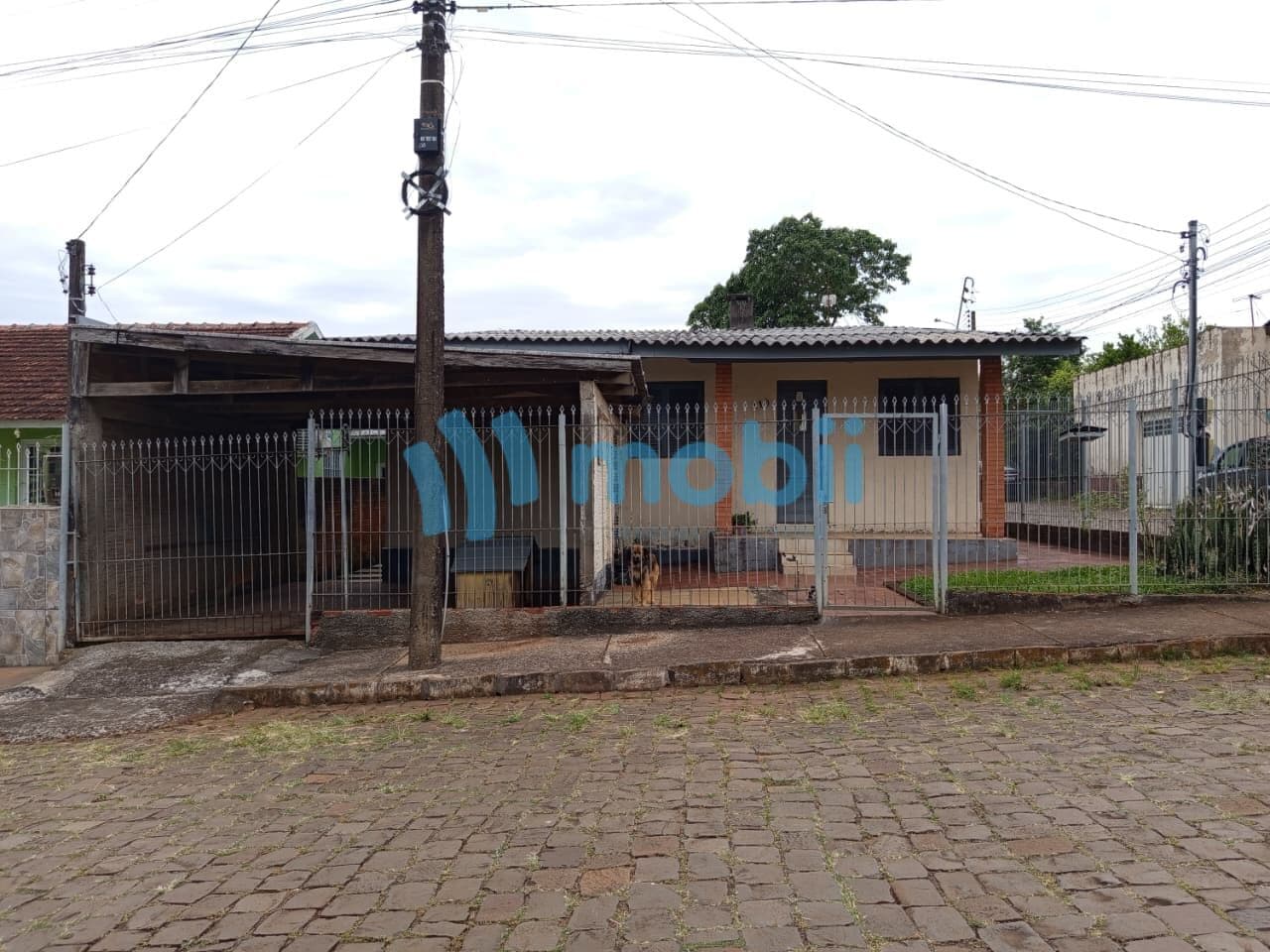 Duas Casas no Mesmo Terreno à Venda – Bairro Binth, Carazinho/RS