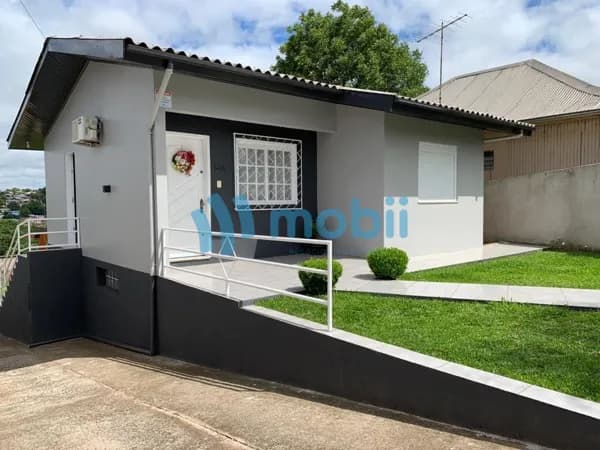 Linda Casa no Bairro Glória
