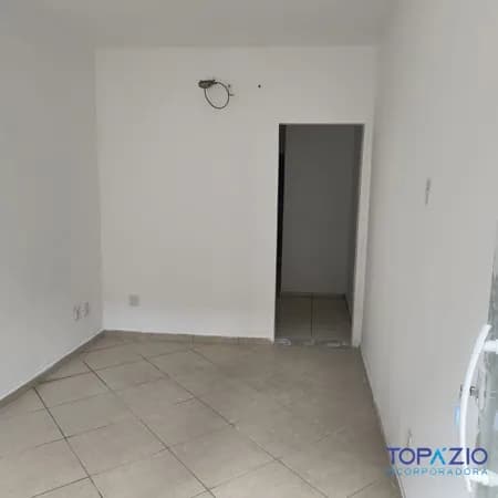 Sala/Conjunto em Conceição de Macabu - Centro