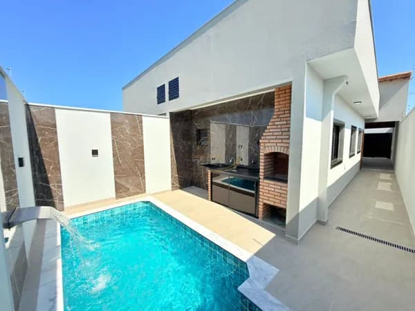 CASA LADO PISTA, COM PISCINA E CHURRASQUEIRA PARA VENDA EM ITANHAÉM!!