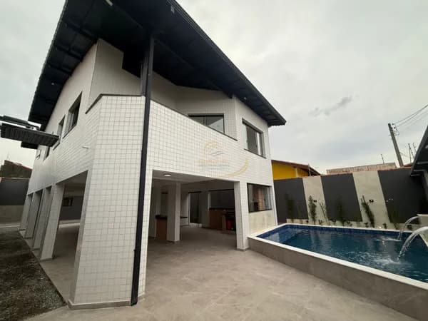 OPORTUNIDADE!! SOBRADO LADO PRAIA 05 DORM, COM PISCINA PARA VENDA EM ITANHAÉM!