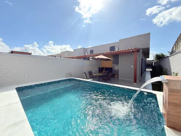 CASA MODERNA ALTO PADRÃO APENAS 400M DA PRAIA, 03 DORM, COM PISCINA E CHURRASQUEIRA EM ITANHAÉM!