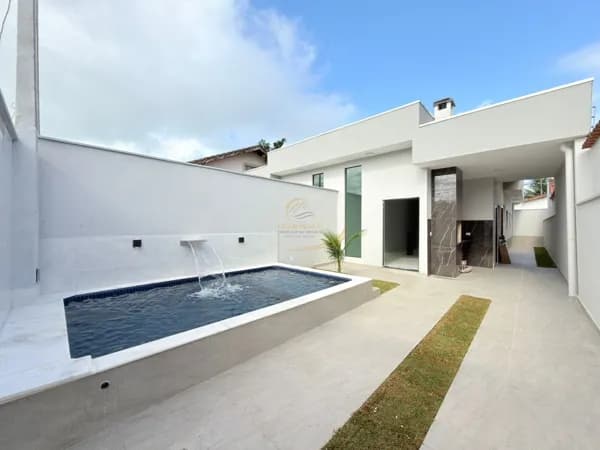 LINDA CASA, PROJETO MODERNO E ACABAMENTO DIFERENCIADO, 750M DO MAR EM ITANHAÉM!