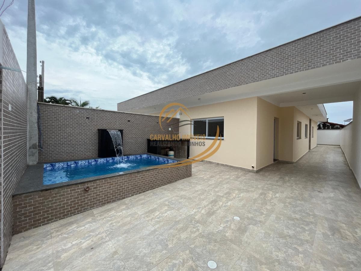 CASA COM PISCINA, CHURRASQUEIRA, 03 DORMITÓRIOS LADO PRAIA EM ITANHAÉM!
