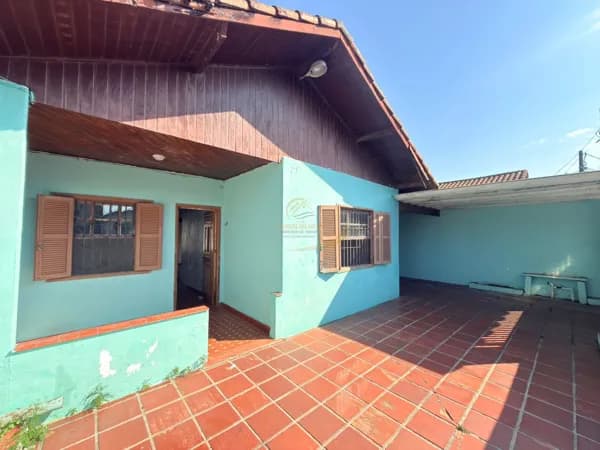 CASA USADA EM EXCELENTE LOCALIZAÇÃO PARA VENDA EM ITANHAÉM!!