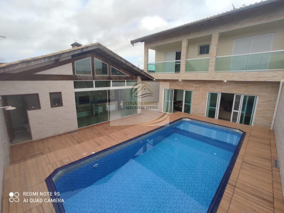 MARAVILHOSO SOBRADO 04 DORM/COM PISCINA GRANDE MOBILIADO PARA VENDA EM ITANHAÉM!