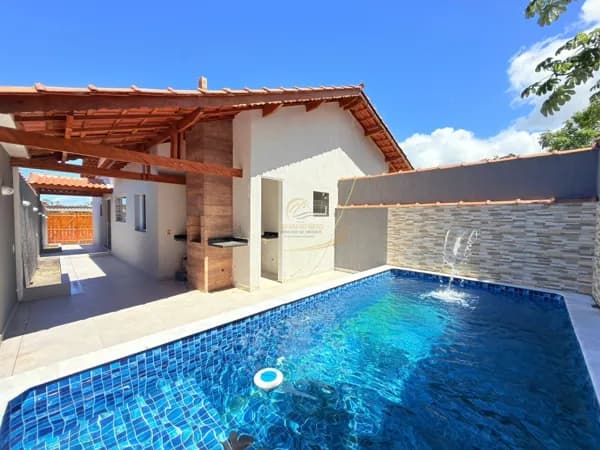 CASA LADO SERRA COM PISCINA E CHURRASQUEIRA PARA VENDA EM ITANHAÉM!