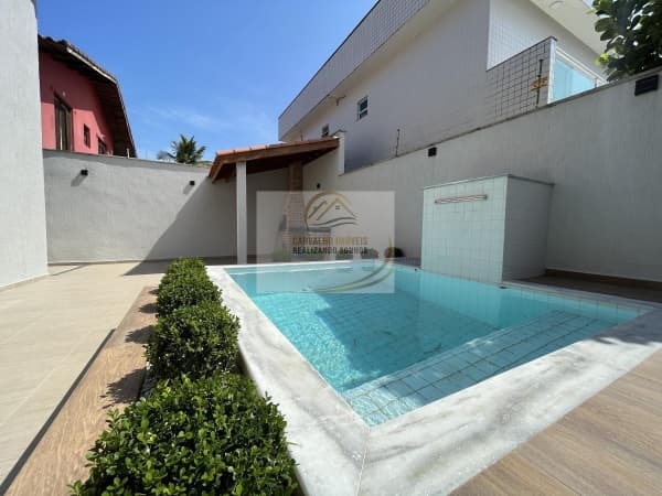 CASA SOBREPOSTA TÉRREA FRENTE MAR COM PISCINA E CHURRASQUEIRA EM ITANHAÉM!