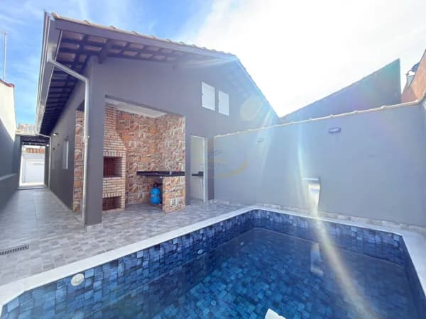EXCELENTE OPORTUNIDADE LADO PISTA 1000M DA PRAIA DO SUARÃO COM PISCINA E CHURRASQUEIRA!!