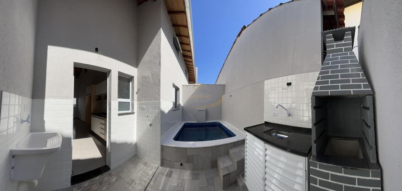 CASA EM CONDOMÍNIO SEMI MOBILIADA COM PISCINA PRIVATIVA LADO PRAIA 1300M DO MAR!