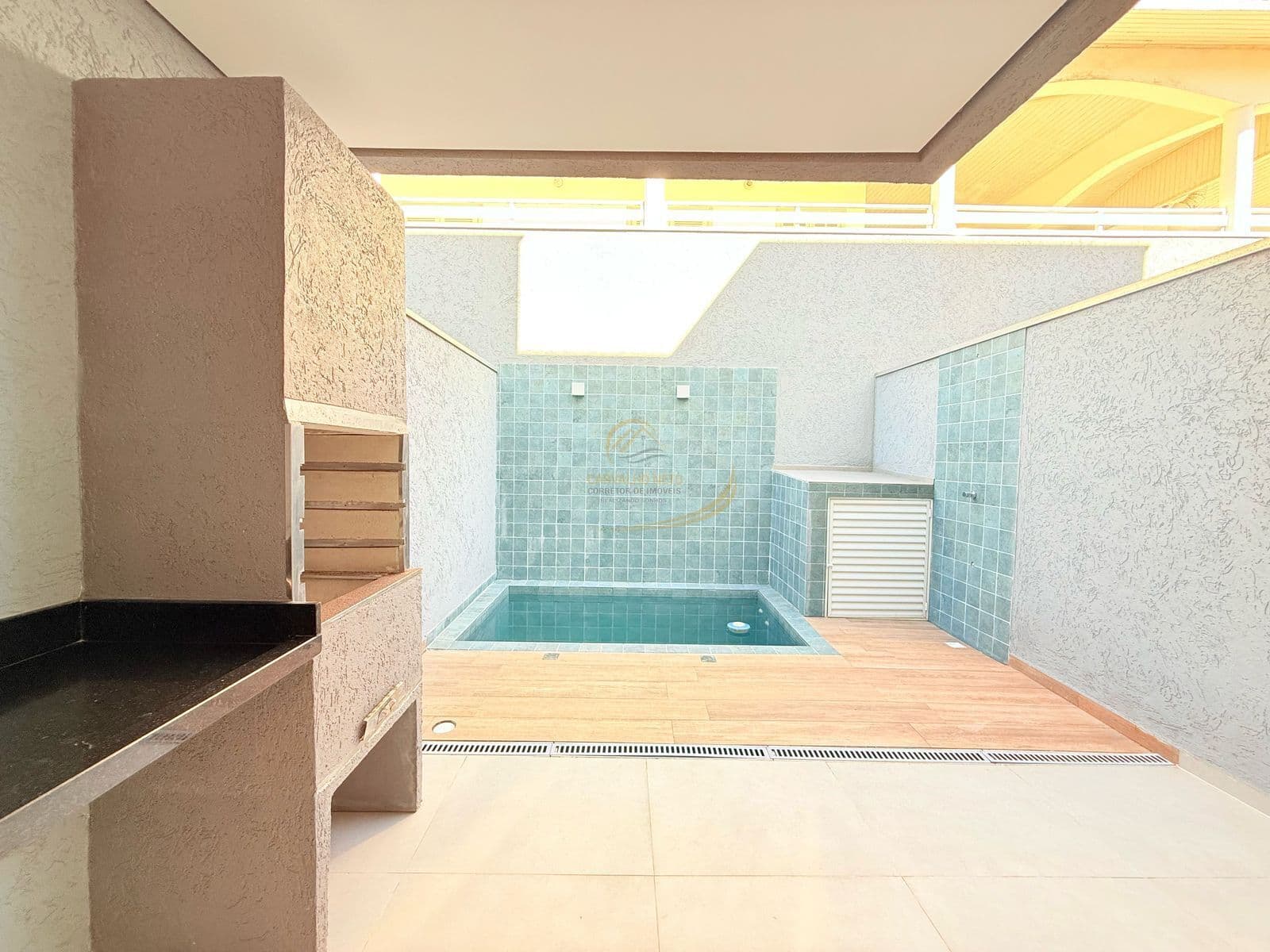 SUPER OPORTUNIDADE!! SOBRADO EM CONDOMÍNIO FRENTE MAR COM PISCINA PRIVATIVA EM ITANHAÉM!!