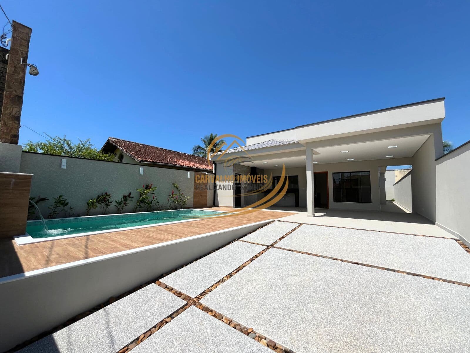 SUA CASA ISOLADA ALTO PADRÃO 600 METROS DO MAR PARA VENDA EM PERUÍBE!!