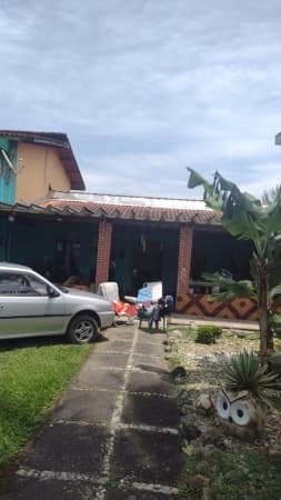 SOBRADO COM EDICULA PERTO DO MAR PARA VENDA EM ITANHAÉM!