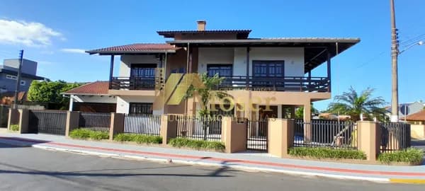 Sobrado em Barra Velha - Centro