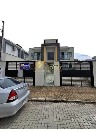 Apartamento no Centro de Balneário Piçarras/SC