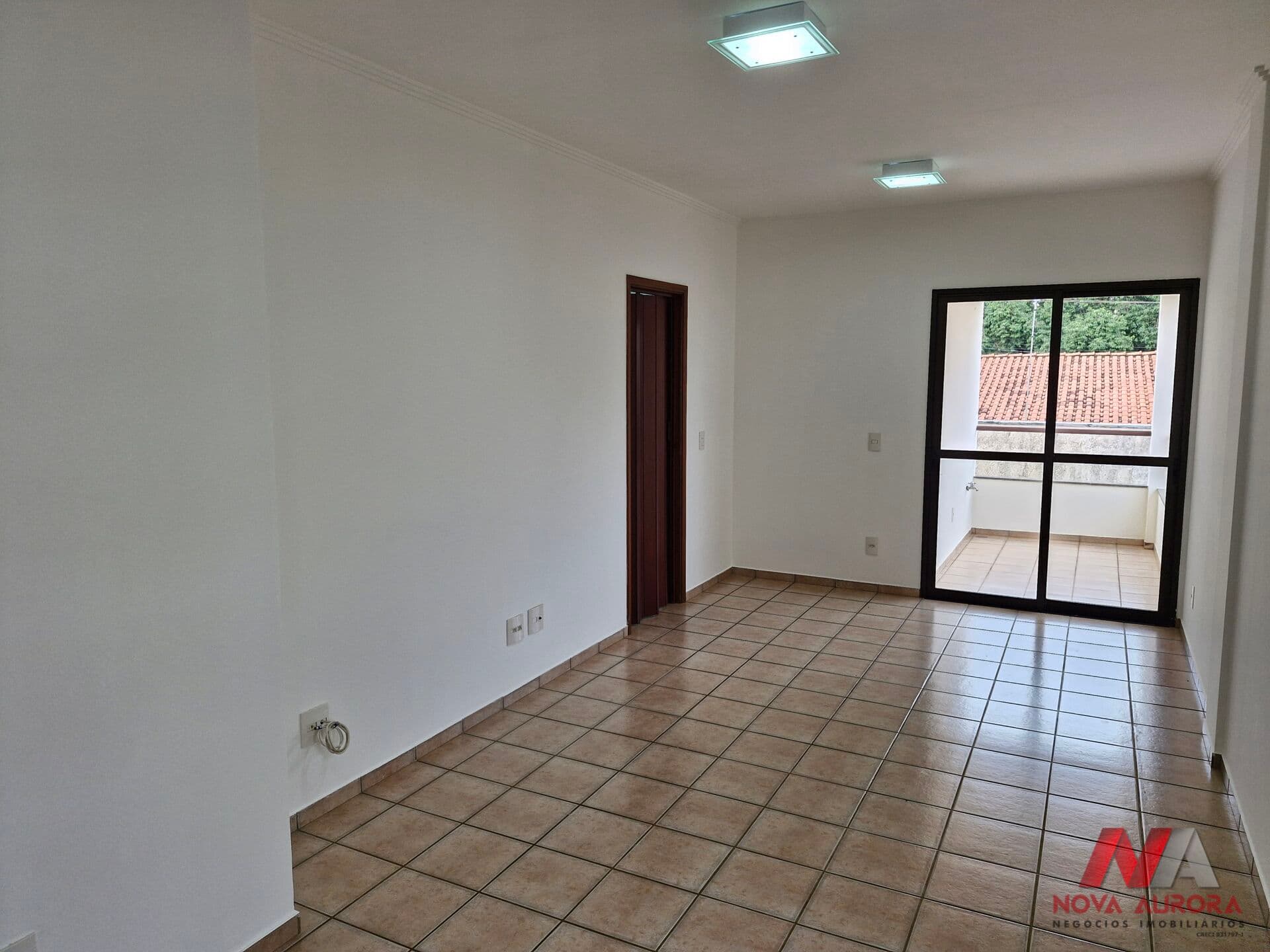 Apartamento 02 dormitórios sendo 01 suíte para alugar próximo a Av. Potirendaba - São José do Rio Preto/SP