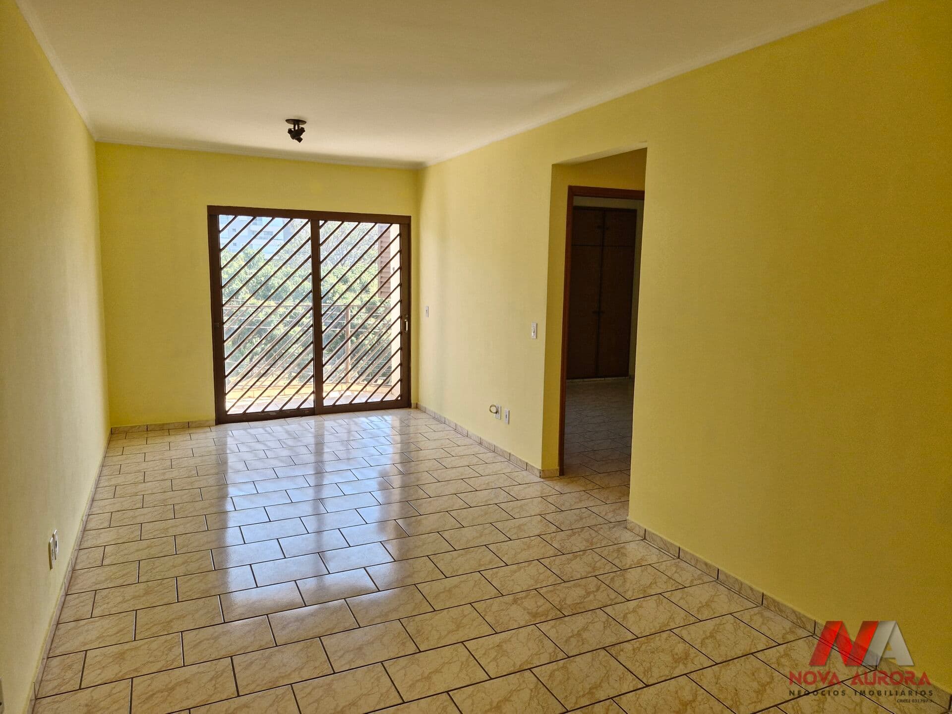 Apartamento 02 dormitórios com suíte para alugar na Avenida Juscelino Kubitscheck - São José do Rio Preto/SP