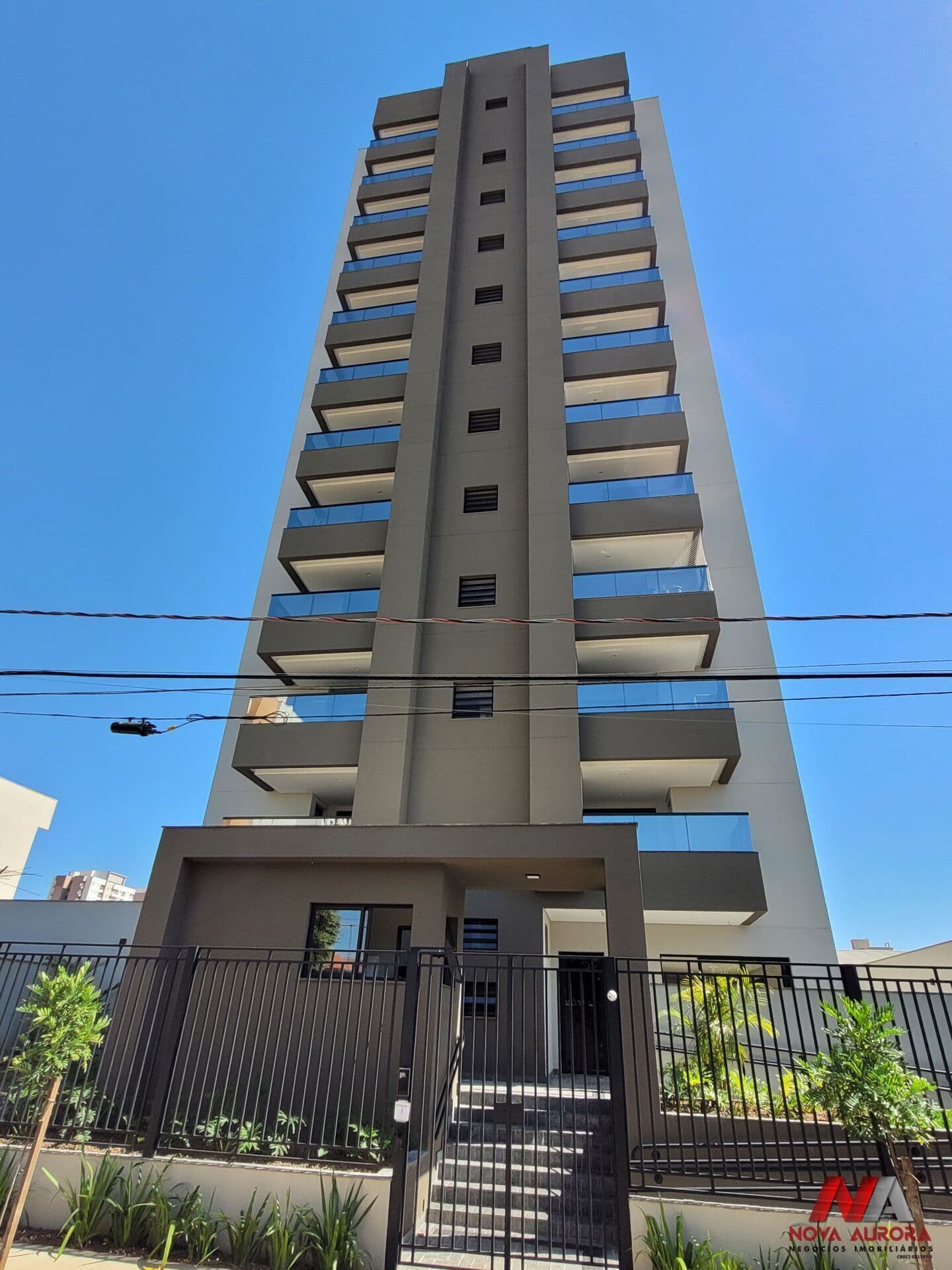 Apartamento 02 dormitórios com suíte à venda próximo ao Plaza Shopping - São José do Rio Preto