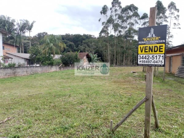 *** Terreno situado no Bairro Laranjeiras (2.200m2) ***