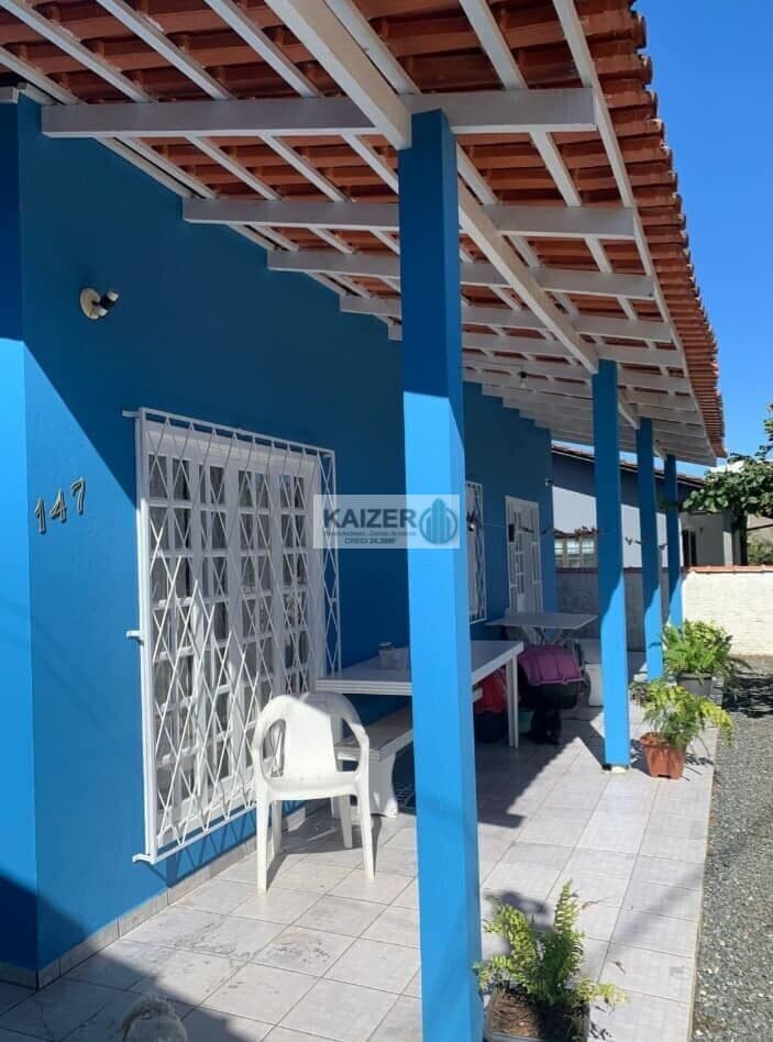 Casa de Alvenaria situada na Praia Grande ( 400 metros do mar )