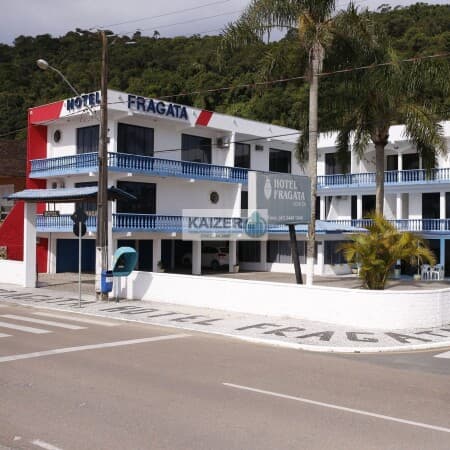> Hotel frente mar, situado em São Francisco do Sul- SC <