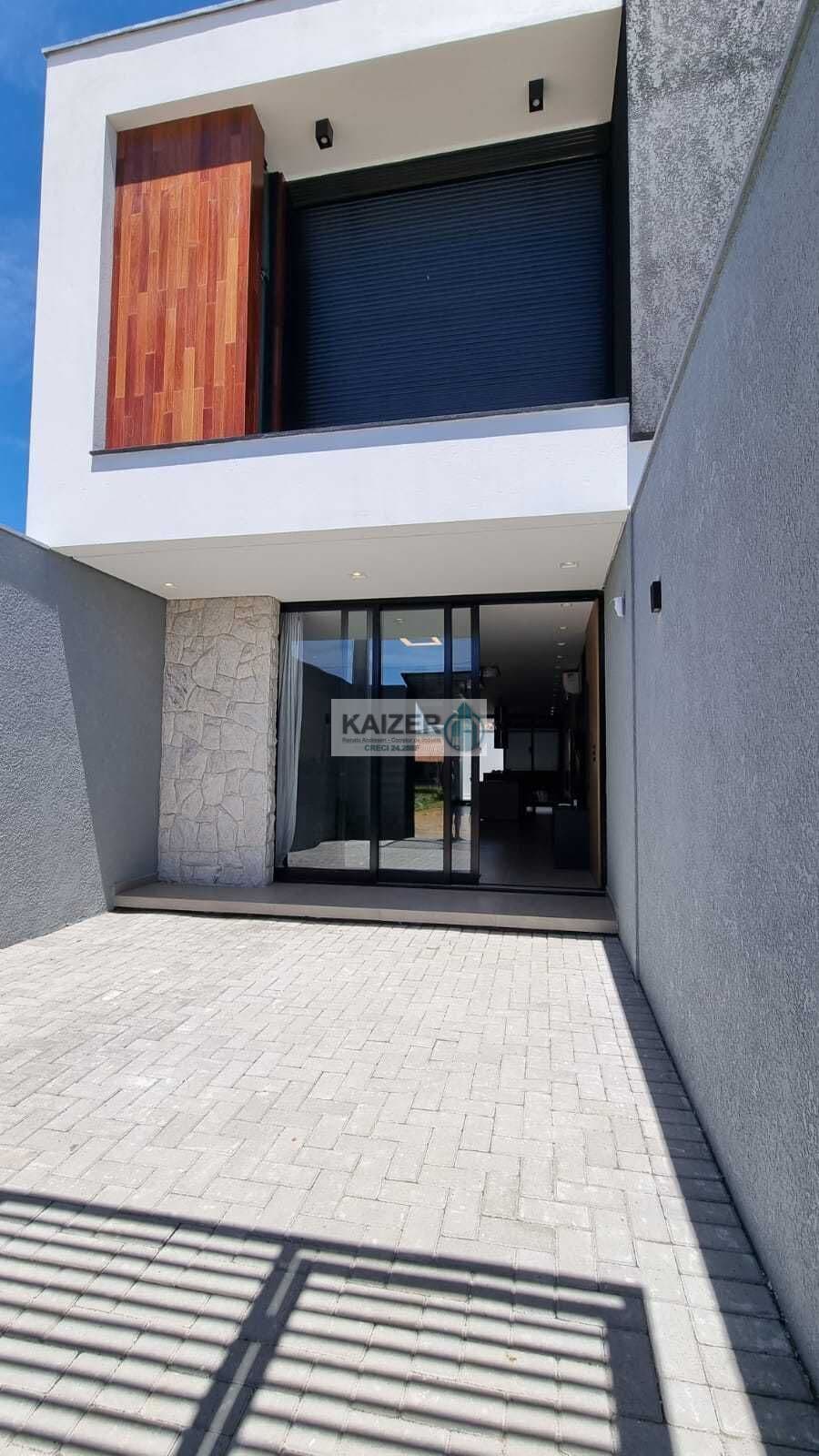 Sobrado Alto Padrão em Praia Grande, São Francisco do Sul/SC