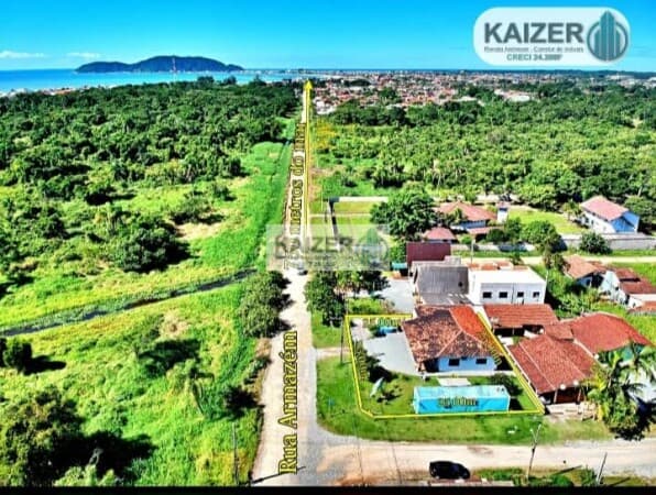 ☆☆☆ Casa de alvenaria contendo 160m2, situado na Praia de Ubatuba, distante 750 do mar ☆☆☆