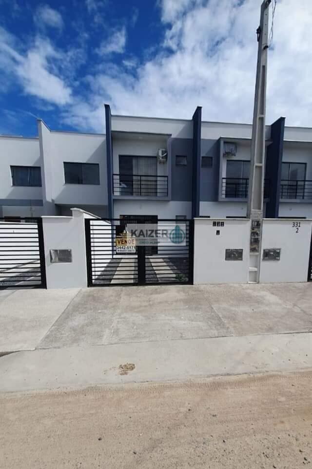 Casa Geminada em Ubatuba, São Francisco do Sul/SC