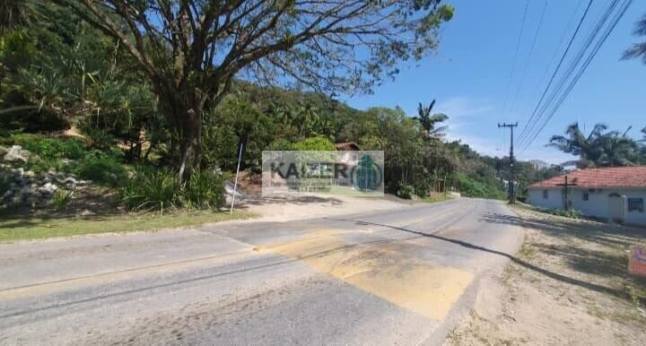 ☆☆☆ Lote situado na Praia de Itaguaçú, pronto para construir, distante 250 metros do mar ☆☆☆