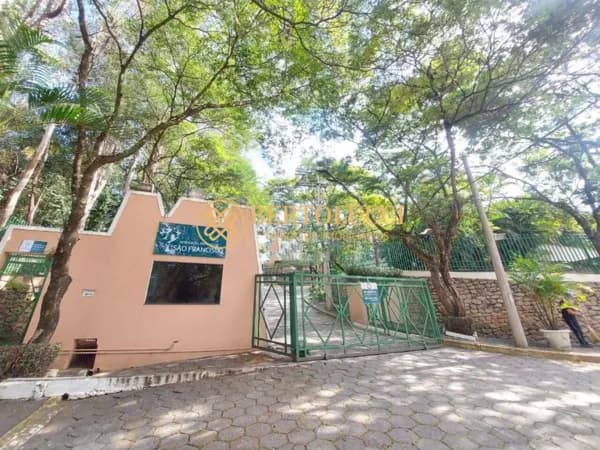 Terreno de 300m² Condomínio Bosque São Francisco