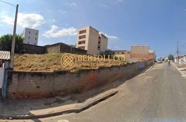Terreno à Venda, de 1359 m² - Jardim Simus - Sorocaba