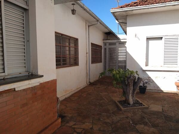 Casa em Taquaritinga - Centro