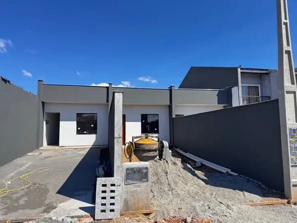 Sobrado em Joinville - Vila Nova