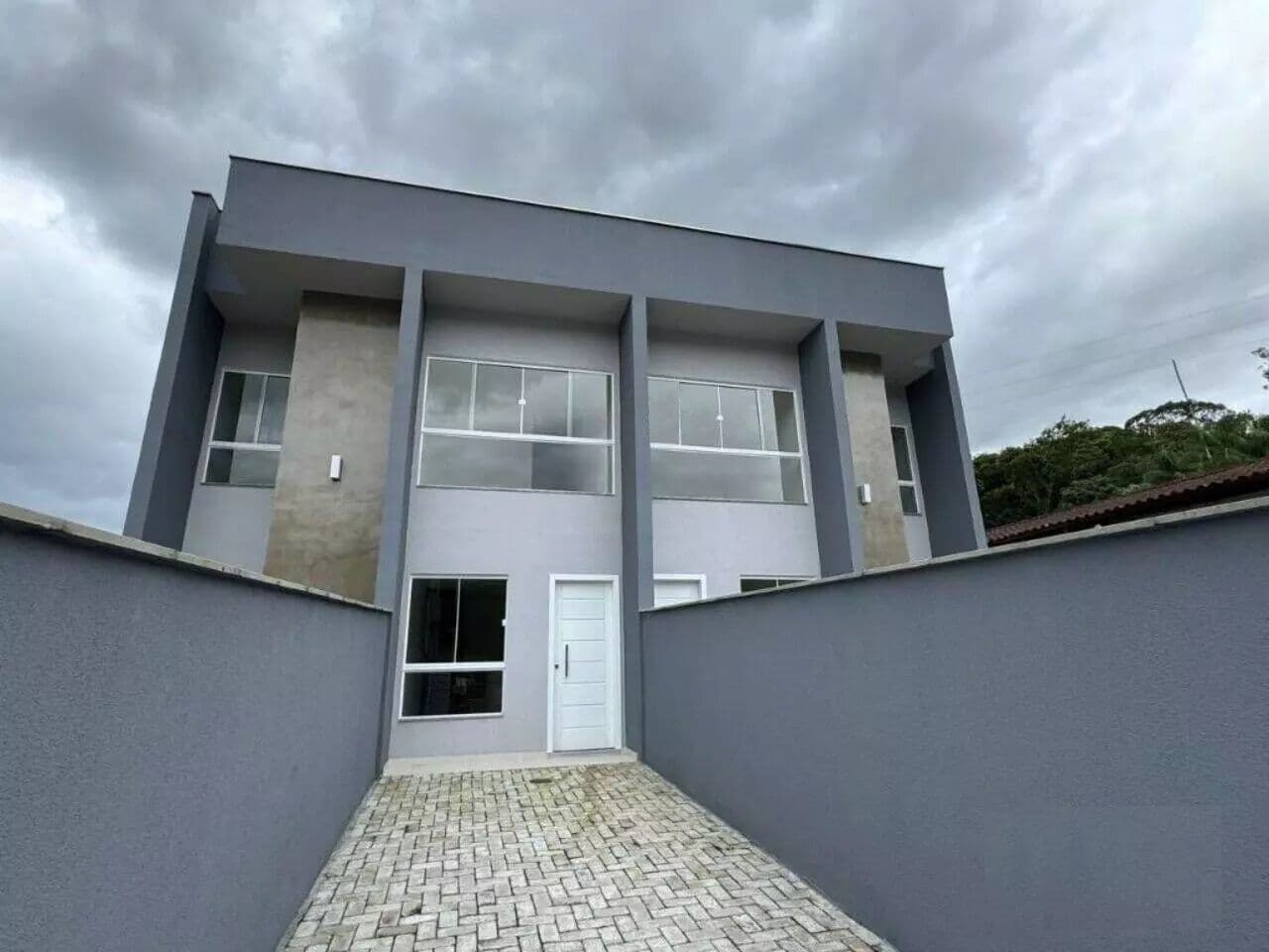 Sobrado em Joinville - Vila Nova