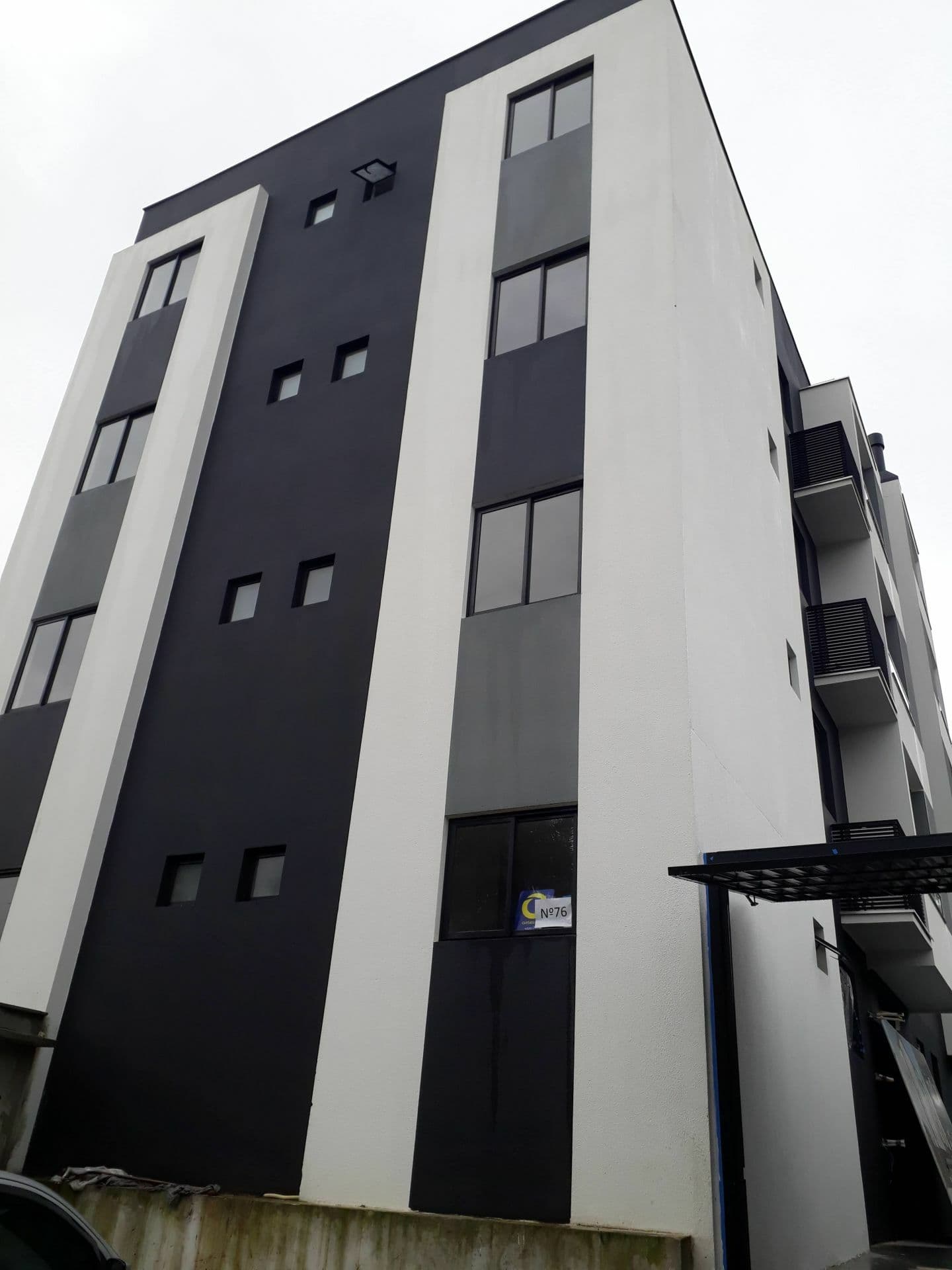 Apartamento Padrão para Venda no Bairro Atiradores em Joinville-SC