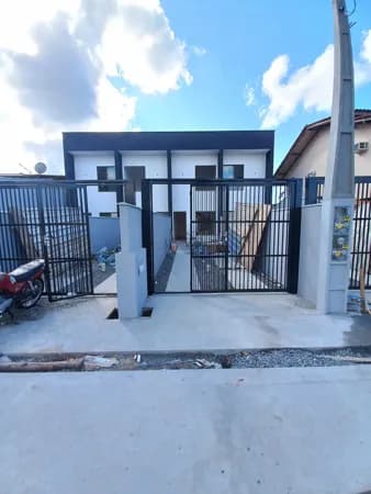 Sobrado em Joinville - Jardim Iririú