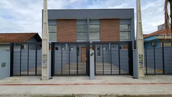Sobrado em Joinville - Aventureiro