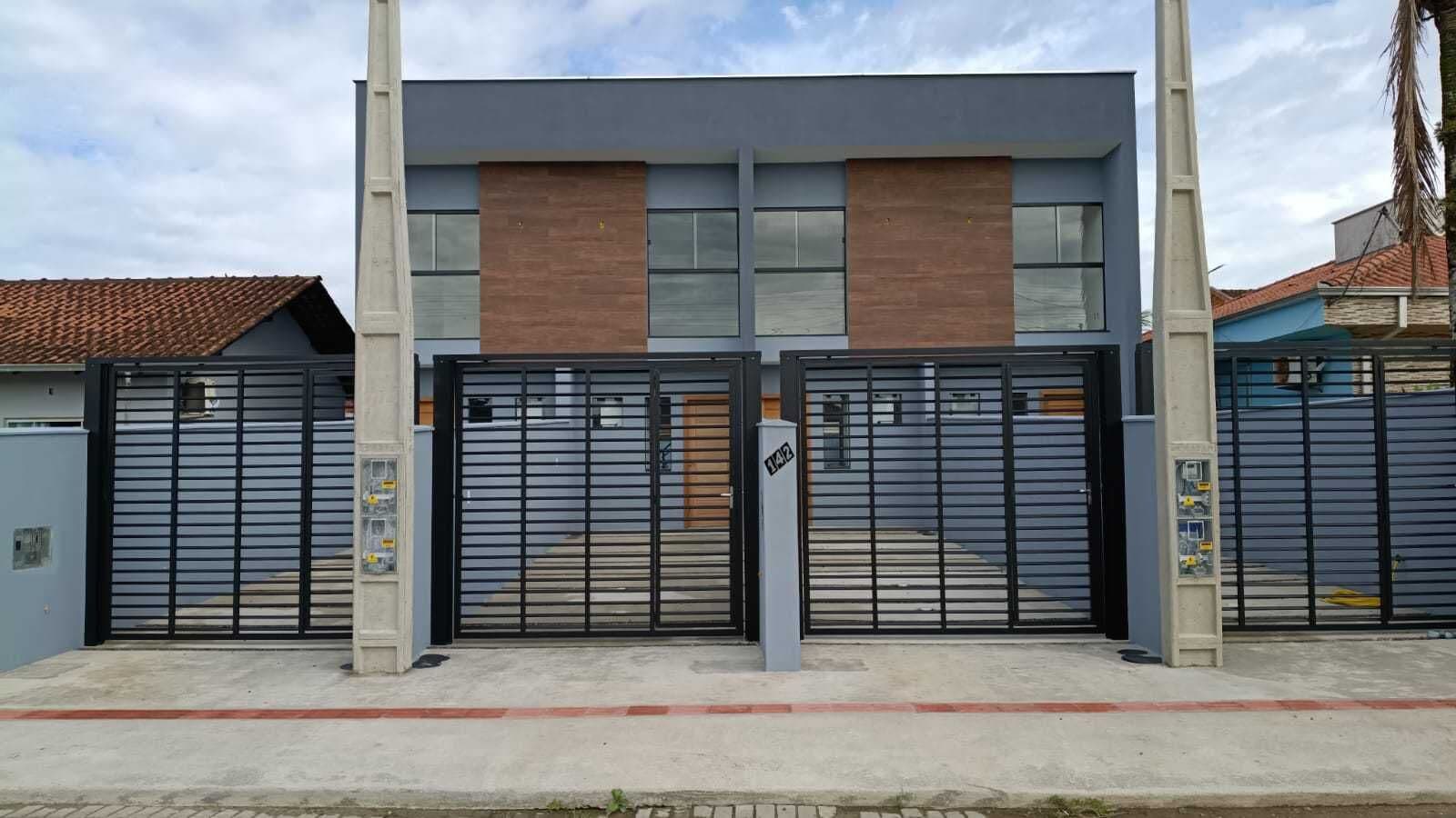 Sobrado em Joinville - Aventureiro