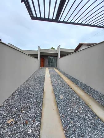Sobrado em Joinville - Floresta