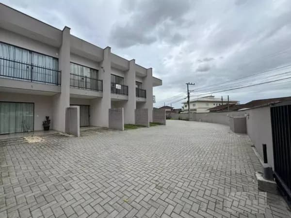 Sobrado em Joinville - Vila Nova
