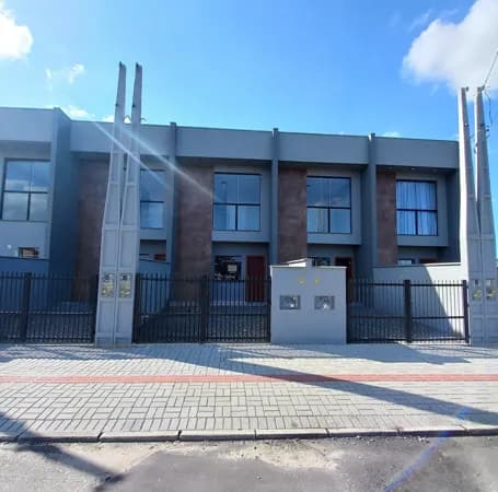 Sobrado em Joinville - Vila Nova