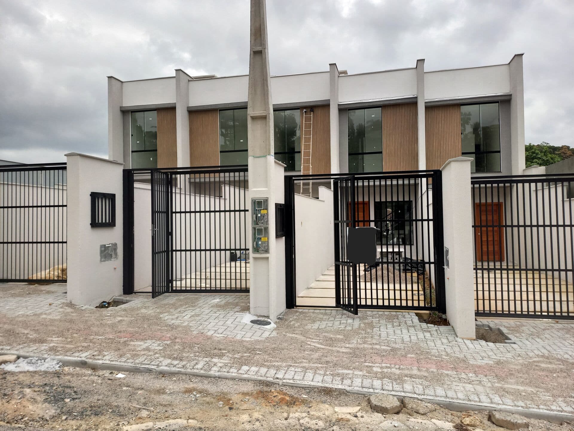 Sobrado em Joinville - Nova Brasília
