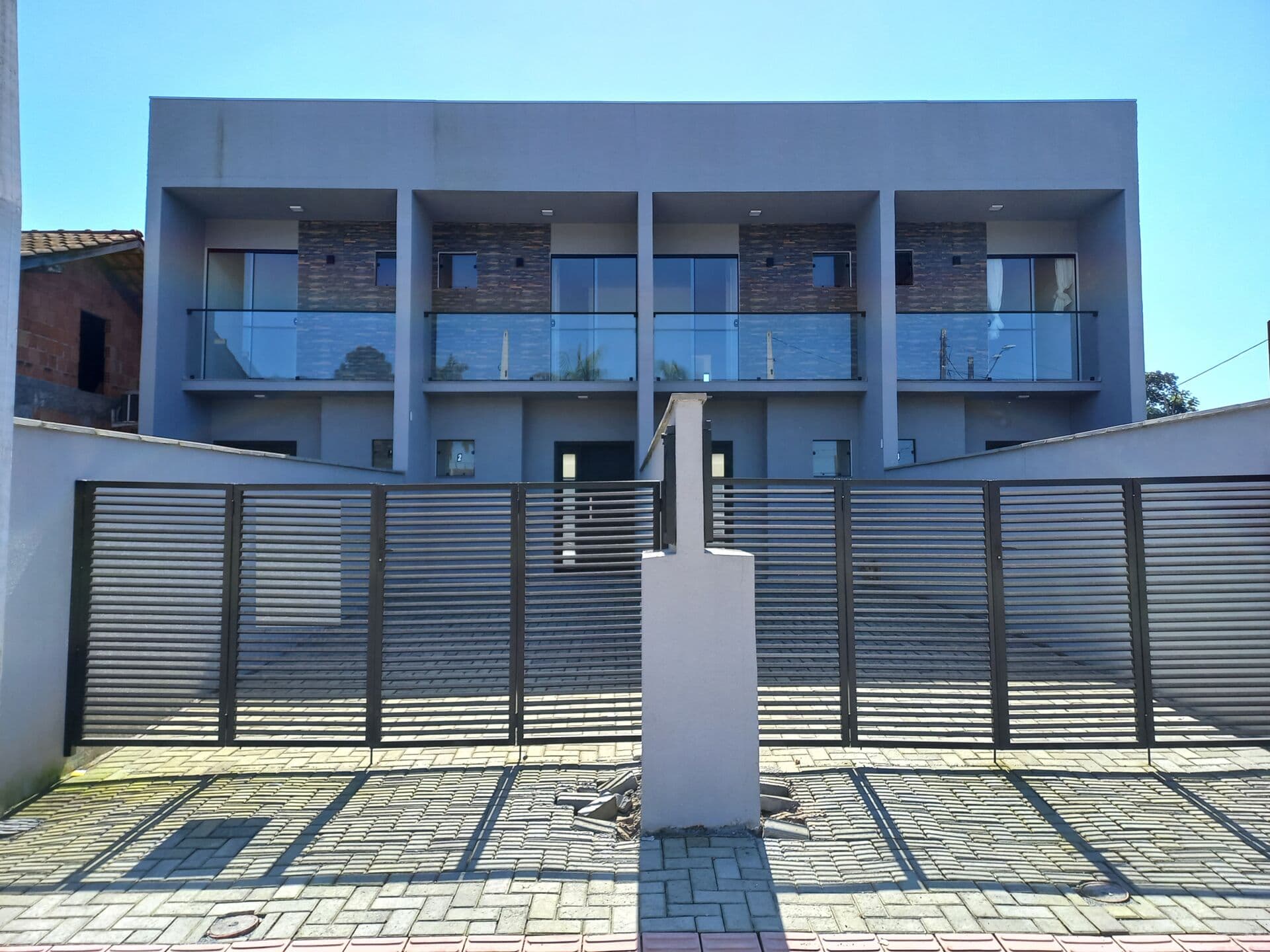 Sobrado em Joinville - Nova Brasília