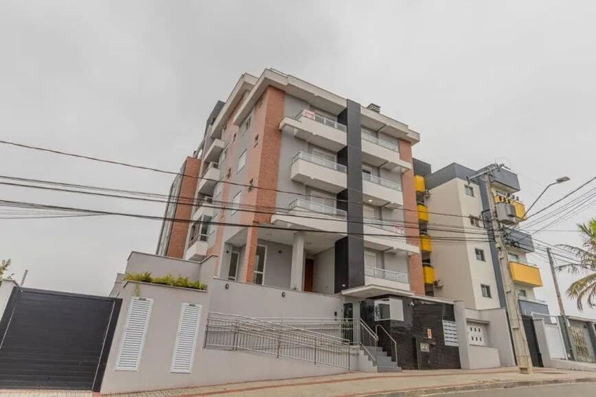 Apartamento Padrão para Venda no Bairro Costa e Silva em Joinville-SC