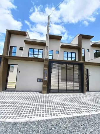 Sobrado em Joinville - Glória
