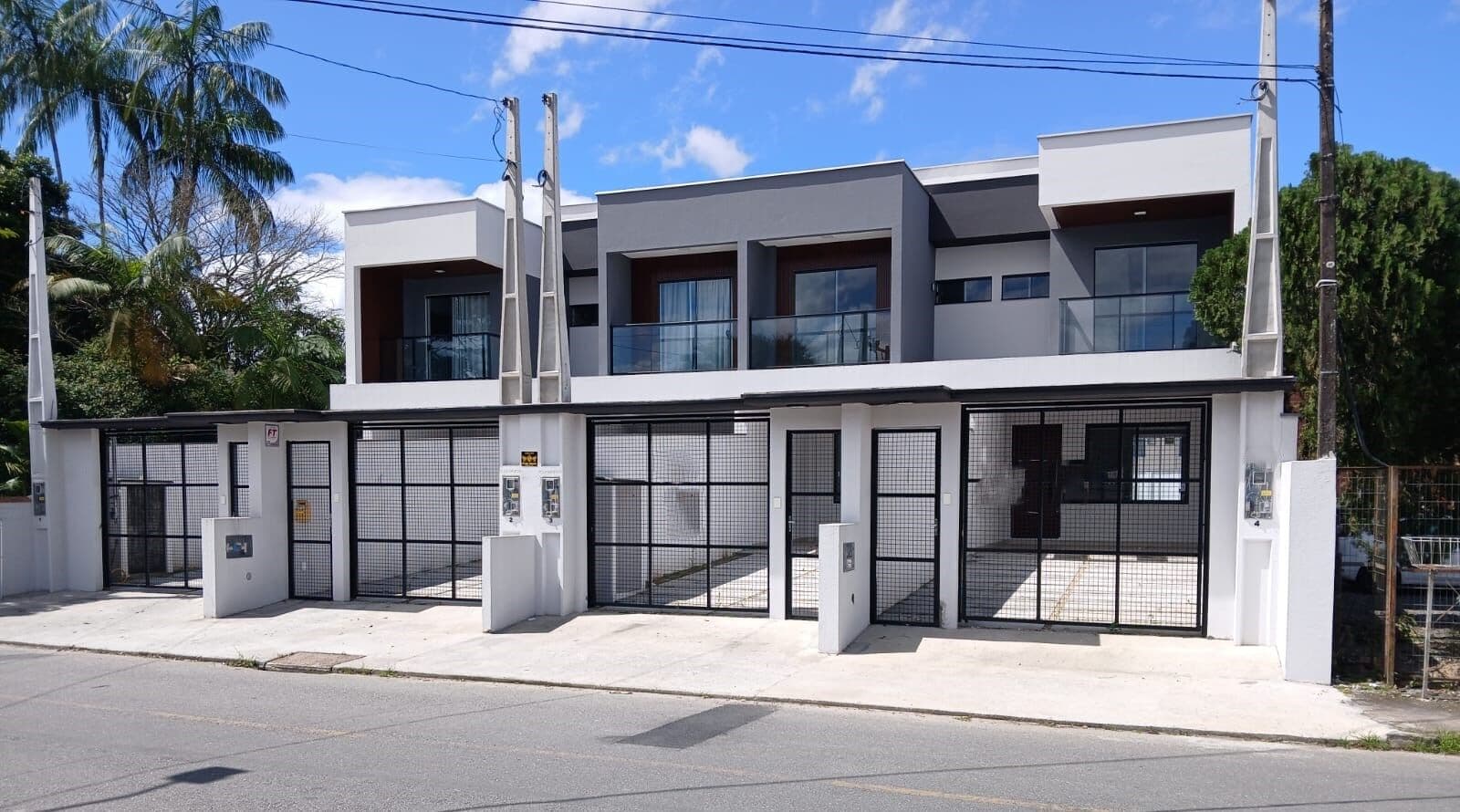 Sobrado em Joinville - Bom Retiro
