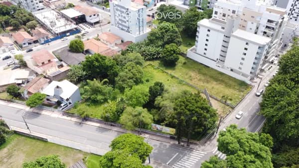 Esquina próximo Unisul