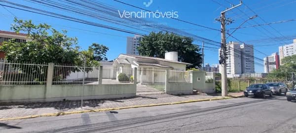 Casa em Tubarão - Centro