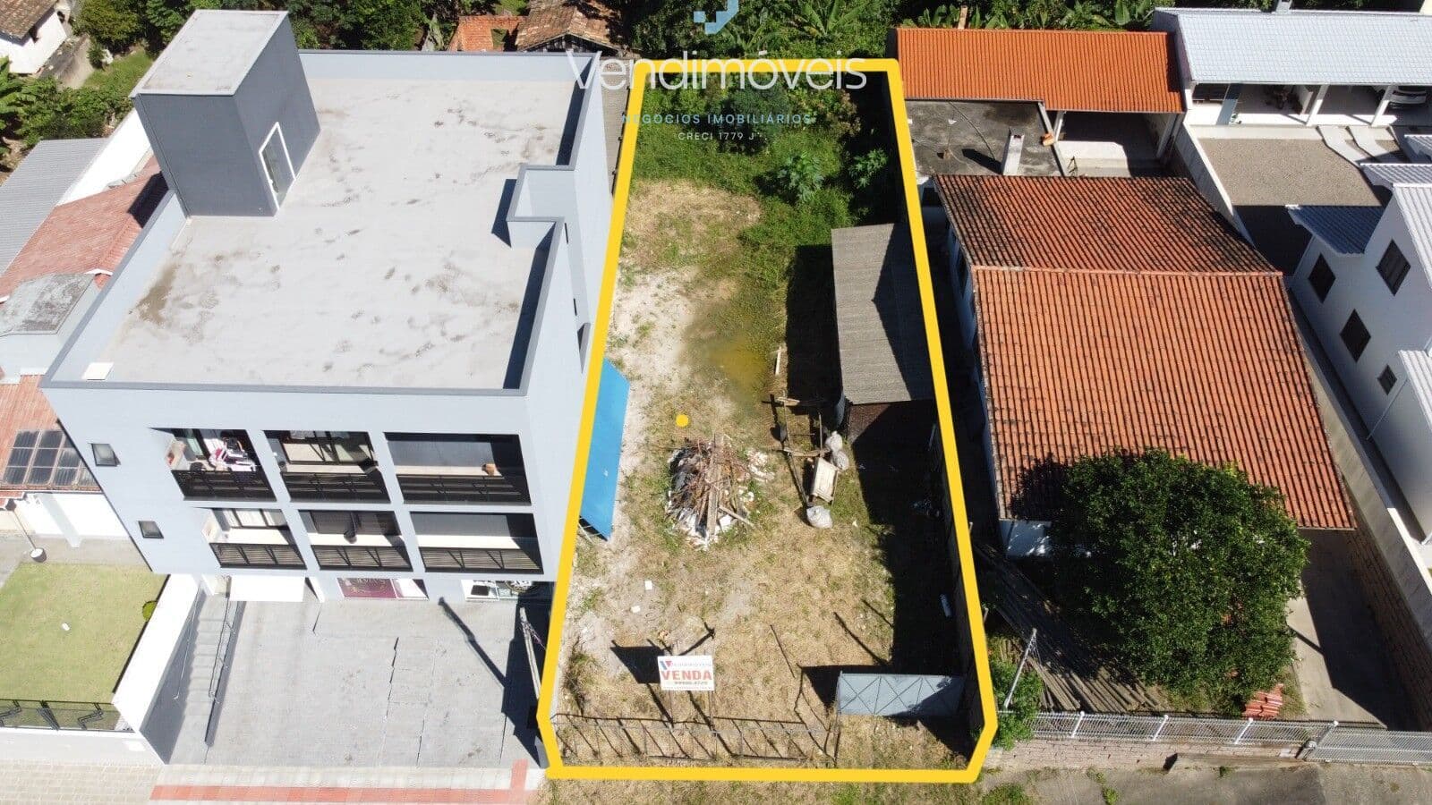 Terreno Comercial/Residencial